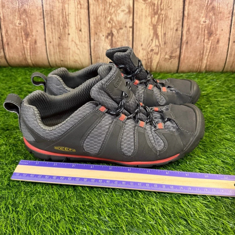 Keen CNX Hiking Shoes Womens 9.5 Gray Red Lightweight Trail Walking